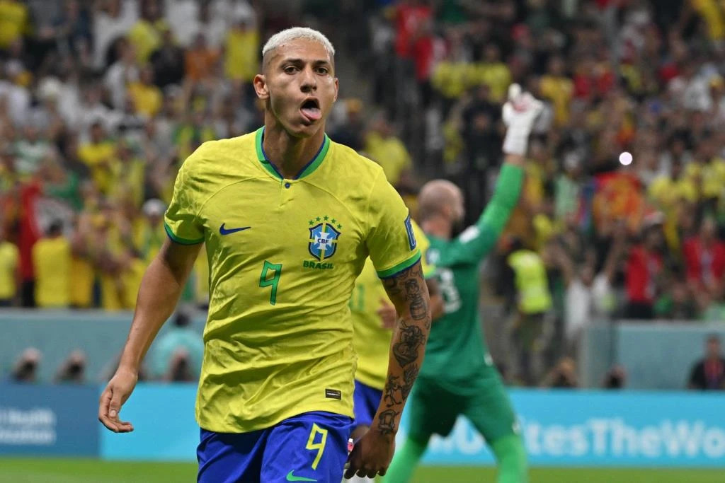 ริชาร์ลิซอน ยิงเบิ้ลงามหยด บราซิล เปิดหัวบอลโลกเชือด เซอร์เบีย 2-0